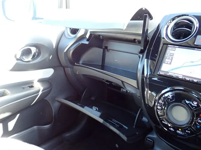 ノート(ニッサン)の車両写真