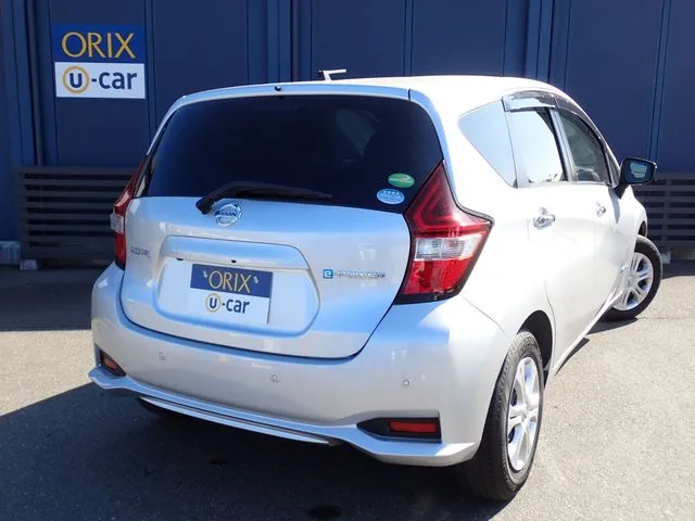 ノート(ニッサン)の車両写真