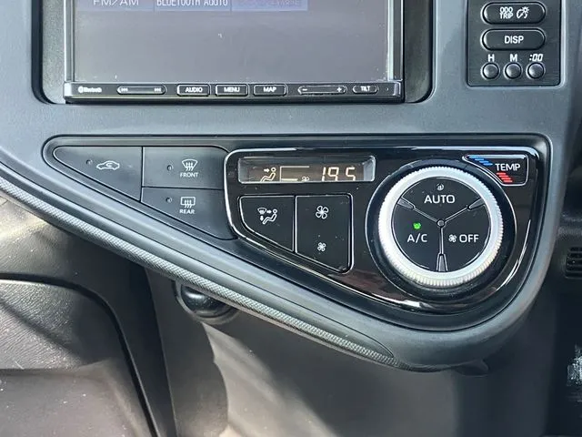 アクア(トヨタ)の車両写真