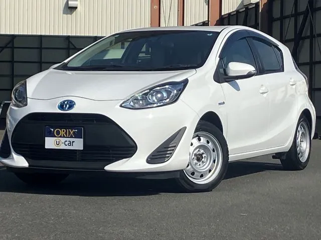 アクア(トヨタ)の車両写真