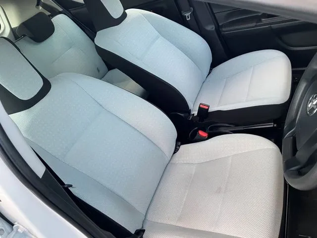 アクア(トヨタ)の車両写真