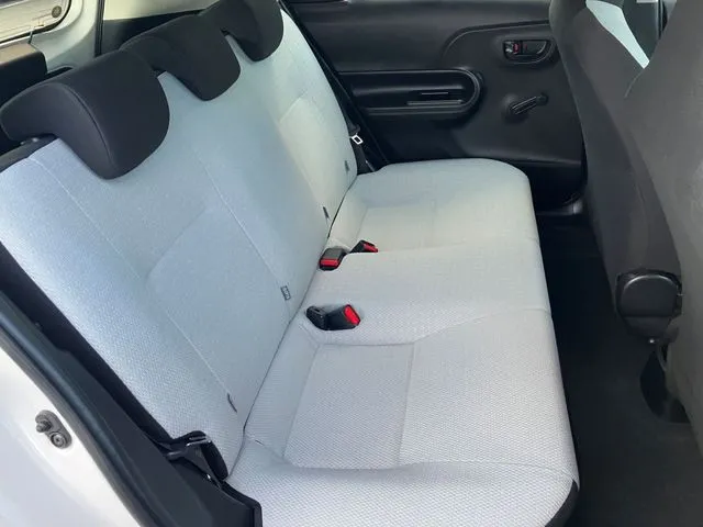 アクア(トヨタ)の車両写真