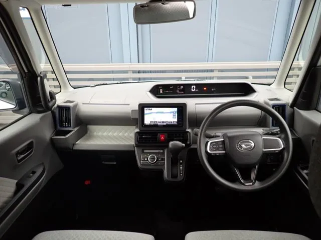 タント（ダイハツ）の車両写真