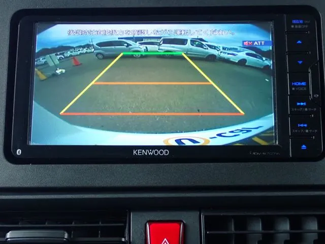 タント（ダイハツ）の車両写真