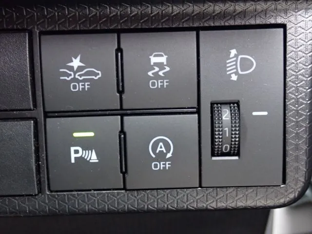 タント（ダイハツ）の車両写真