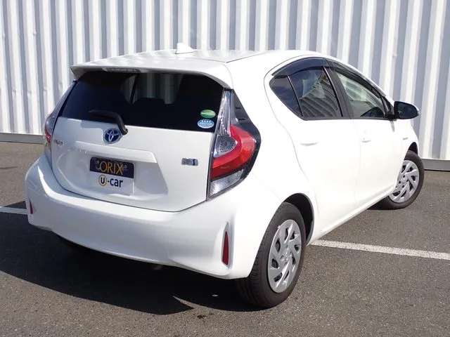 アクア(トヨタ)の車両写真