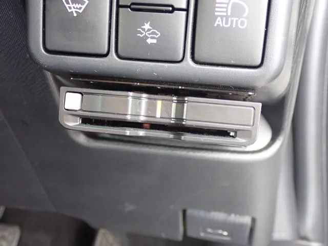 アクア（トヨタ）の車両写真