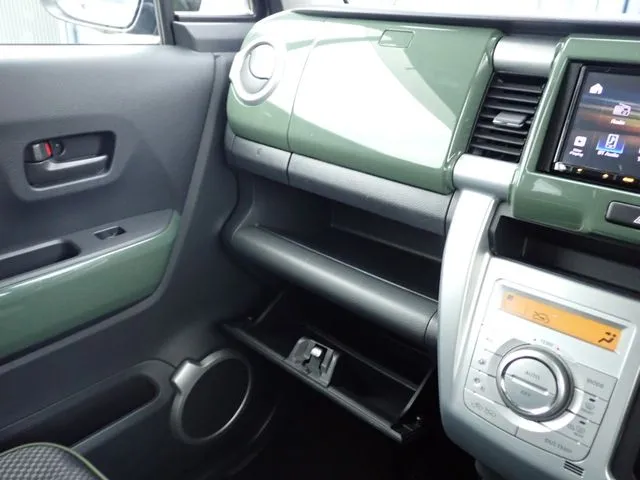 ハスラー（スズキ）の車両写真