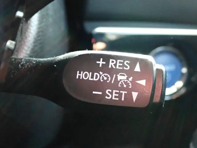 プリウス(トヨタ)の車両写真