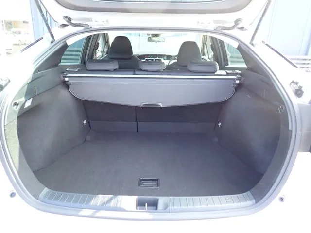 プリウス(トヨタ)の車両写真