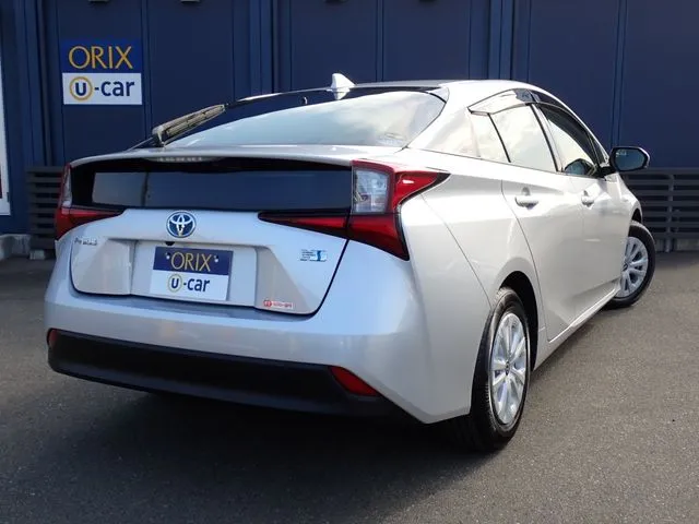 プリウス(トヨタ)の車両写真