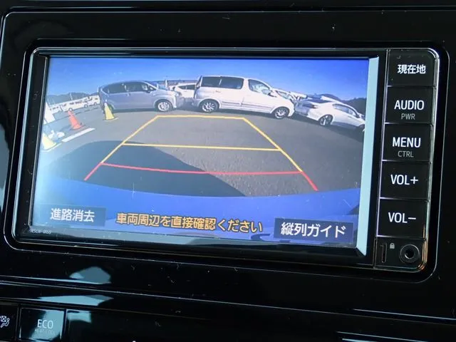プリウス(トヨタ)の車両写真