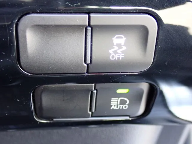 プリウス(トヨタ)の車両写真