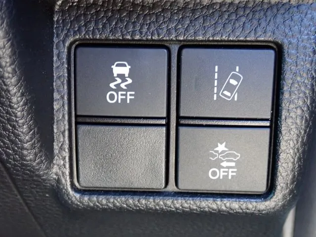 Ｎ　ＢＯＸ　カスタム（ホンダ）の車両写真