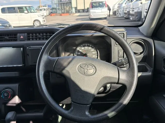 プロボックスバン 2WD(トヨタ)の車両写真