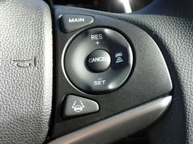 シャトル　ハイブリッド（ホンダ）の車両写真