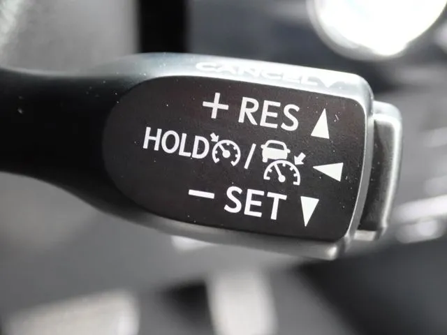 プリウス(トヨタ)の車両写真