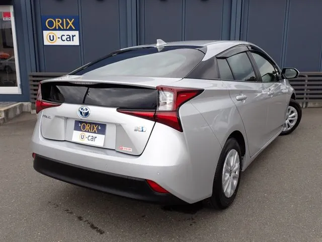 プリウス(トヨタ)の車両写真