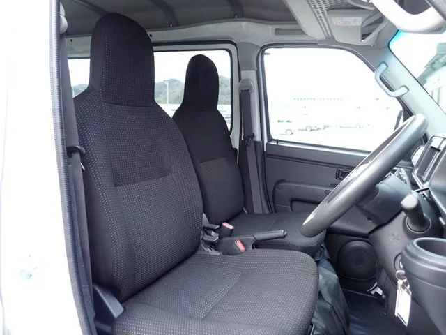 ハイゼットカーゴ　４ＷＤ（ダイハツ）の車両写真