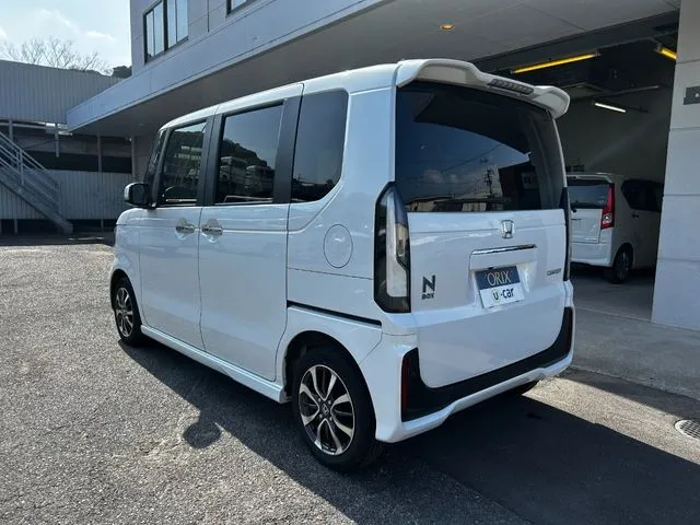 Ｎ　ＢＯＸ　カスタム（ホンダ）の車両写真