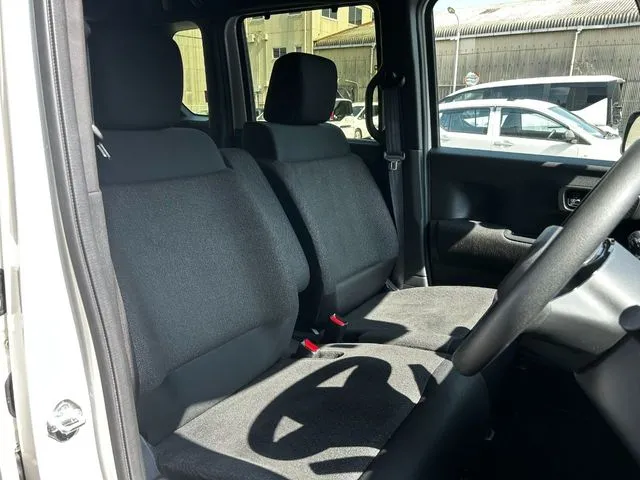 Ｎ　ＢＯＸ　カスタム（ホンダ）の車両写真