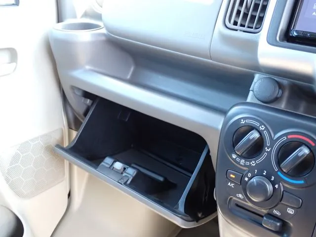 ＮＶ１００クリッパー（ニッサン）の車両写真