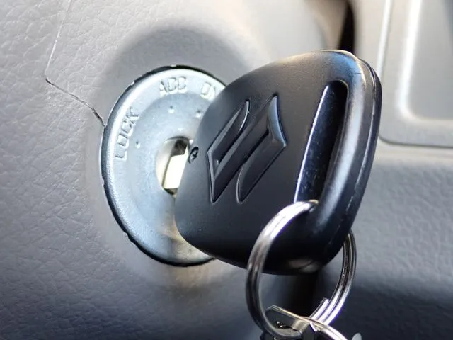 エブリイバン（スズキ）の車両写真