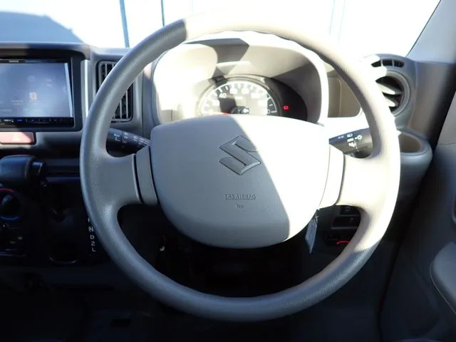 エブリイバン（スズキ）の車両写真