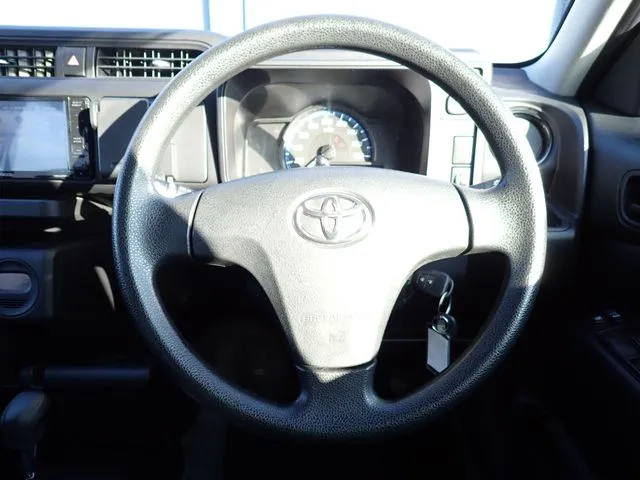 プロボックスバン　ハイブリッド（トヨタ）の車両写真