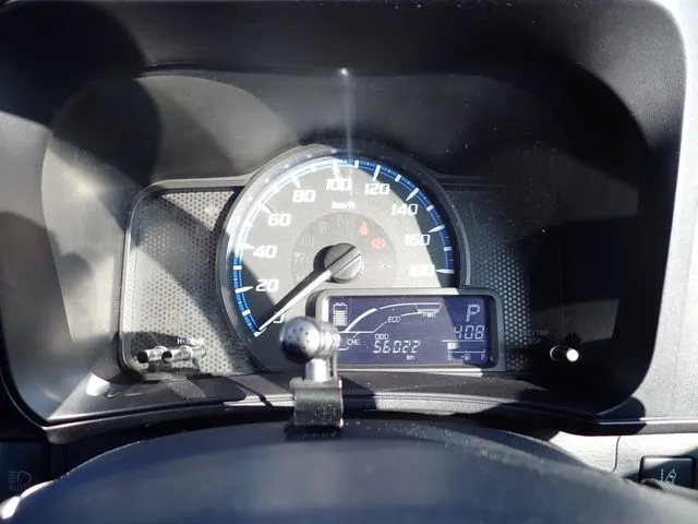 プロボックスバン　ハイブリッド（トヨタ）の車両写真