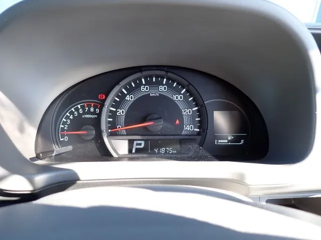 エブリイバン（スズキ）の車両写真