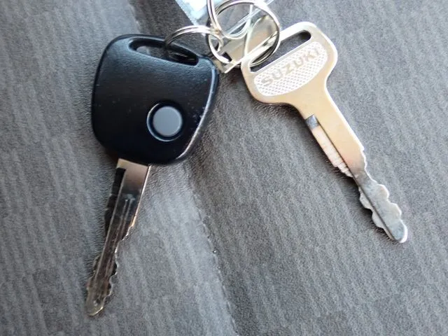 エブリイバン（スズキ）の車両写真