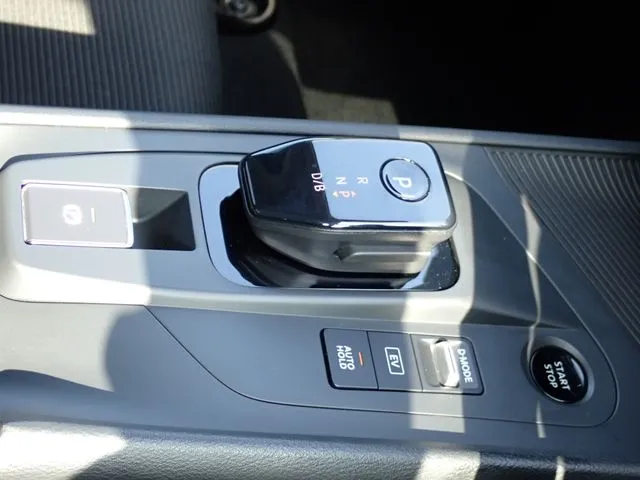 ノート(ニッサン)の車両写真