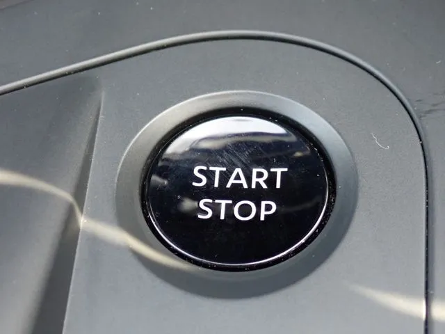 ノート(ニッサン)の車両写真