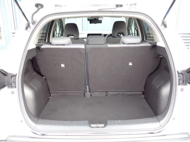 ノート（ニッサン）の車両写真