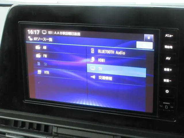 セレナ　４ＷＤ（ニッサン）の車両写真