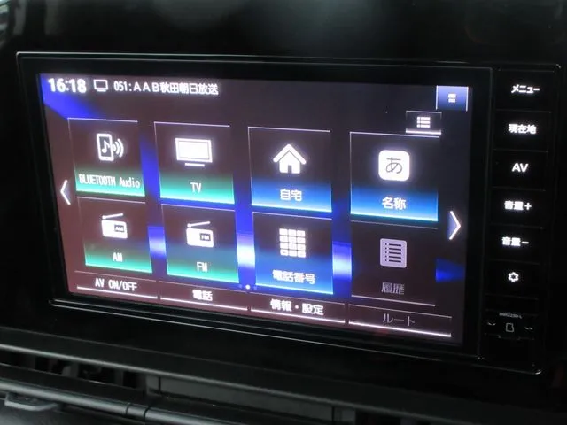セレナ　４ＷＤ（ニッサン）の車両写真