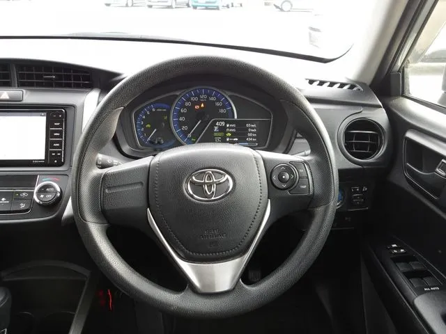 トヨタ カローラフィールダー ハイブリッド