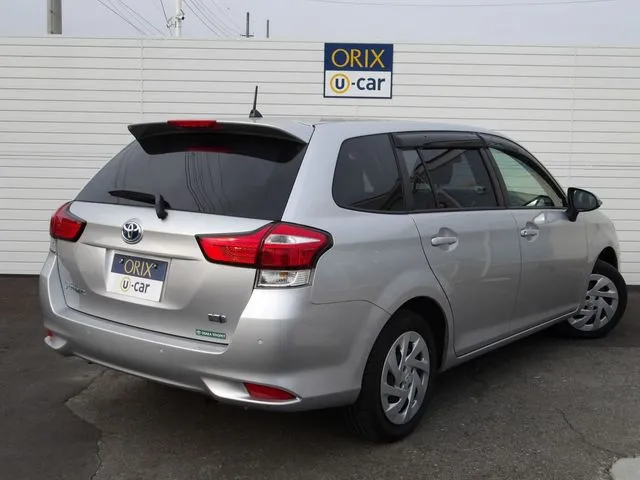 トヨタ カローラフィールダー ハイブリッド