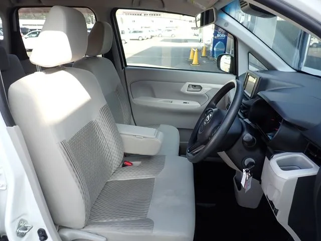 ダイハツ　ムーヴ