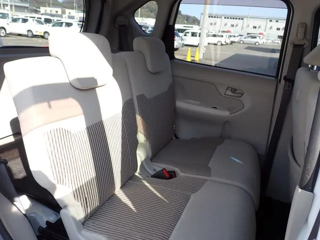 ダイハツ　ムーヴ