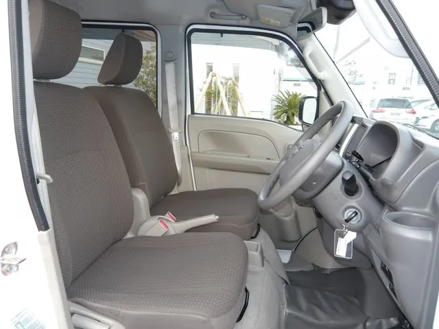 ニッサン　ＮＶ１００クリッパー