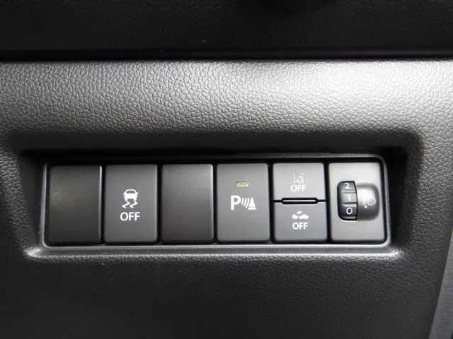 スズキ　スイフト