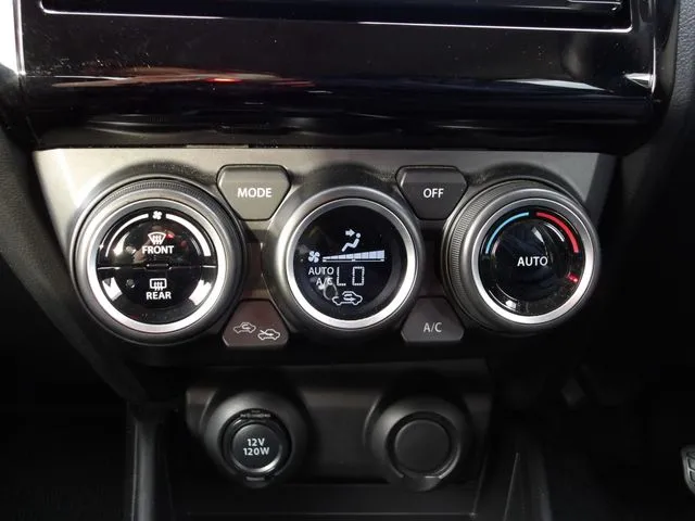 スズキ　スイフト