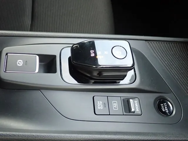 ニッサン　ノート