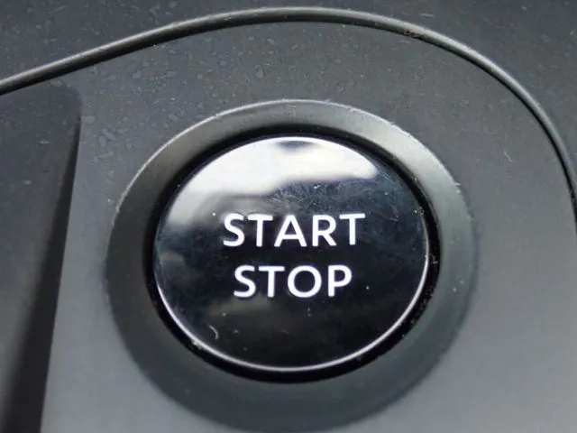 ニッサン　ノート