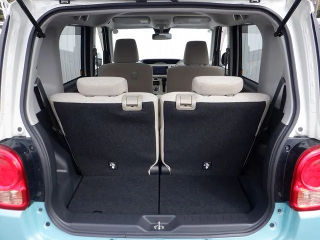 ダイハツ　ムーヴ　キャンバス