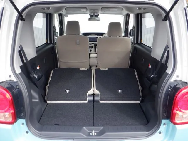 ダイハツ　ムーヴ　キャンバス