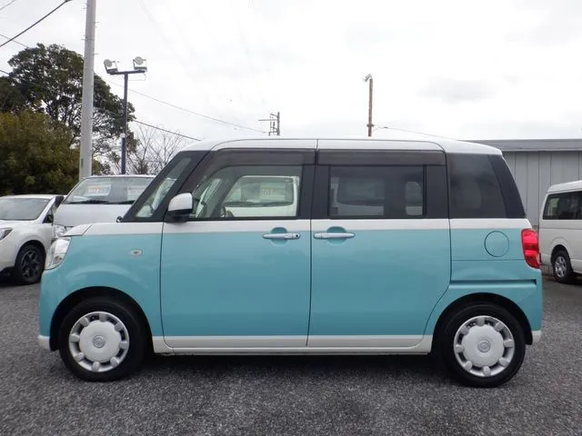 ダイハツ　ムーヴ　キャンバス