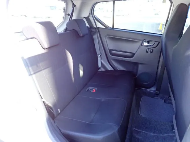 ダイハツ　ミラ　イース